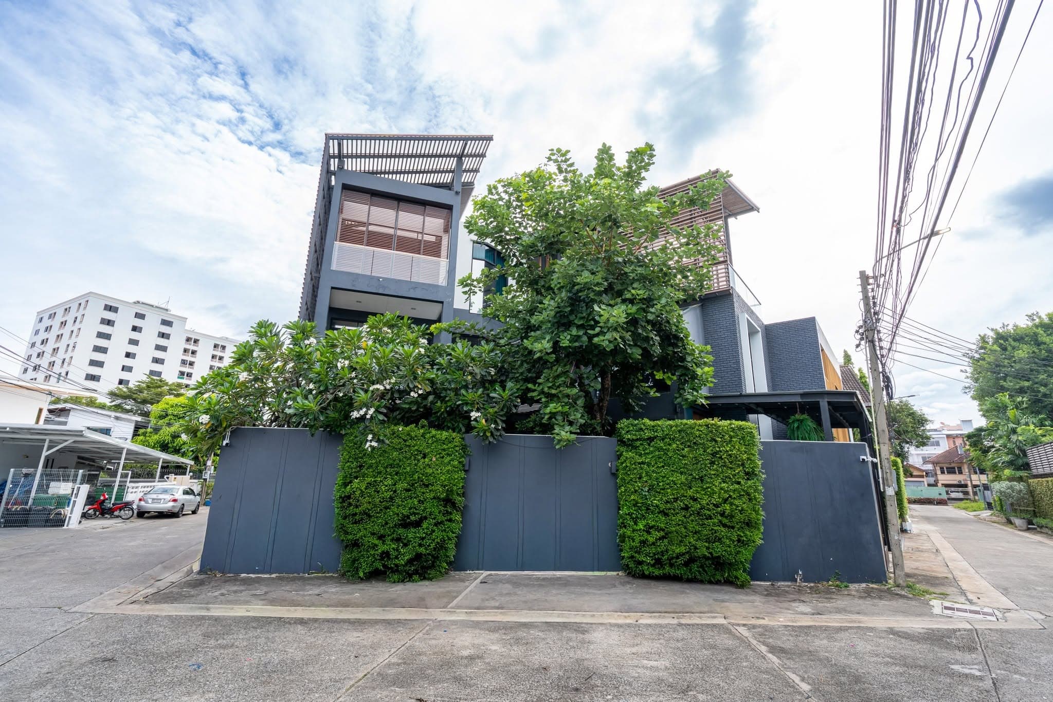 Street view of the residence